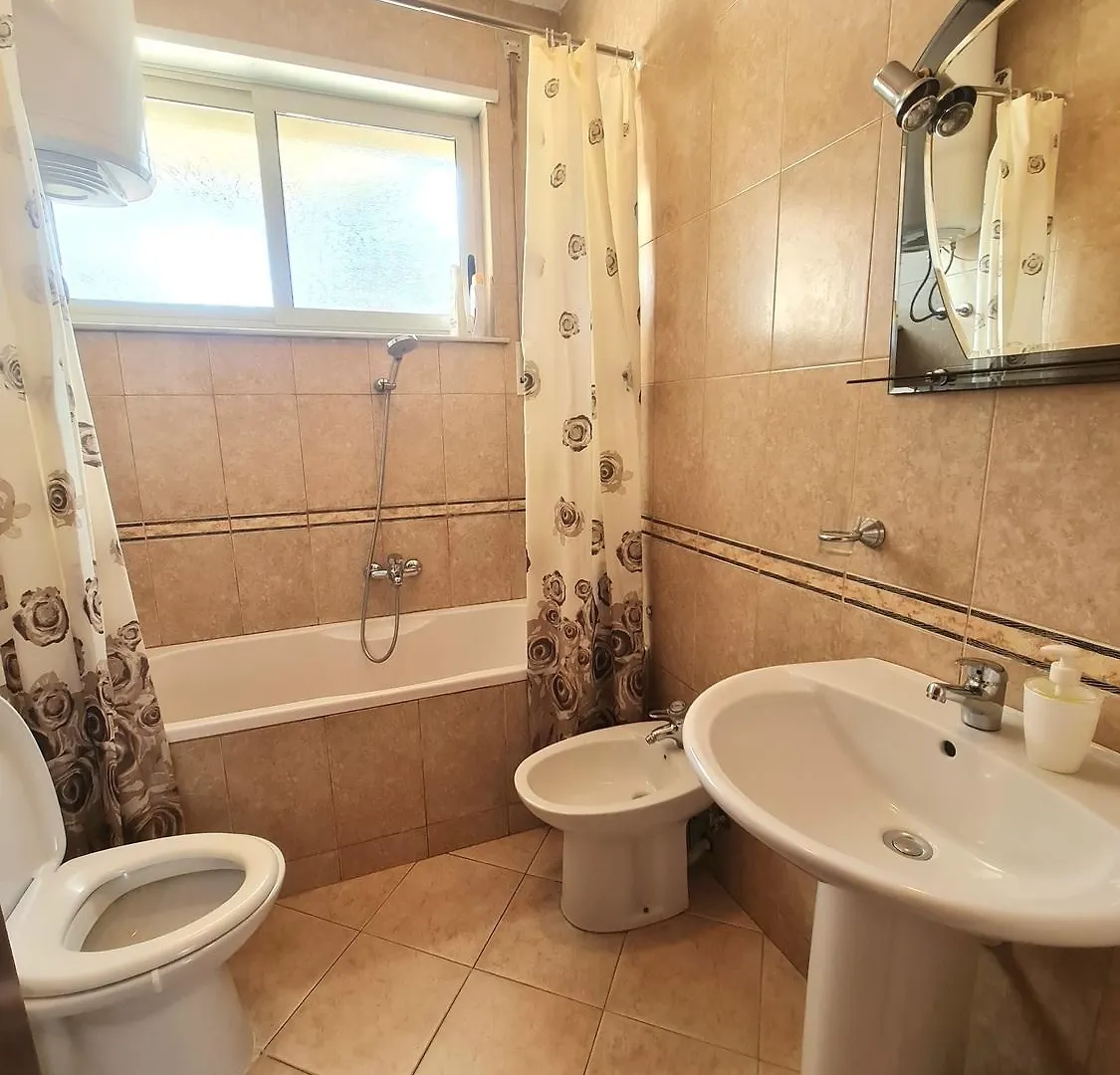 Coco Apartment טיראנה